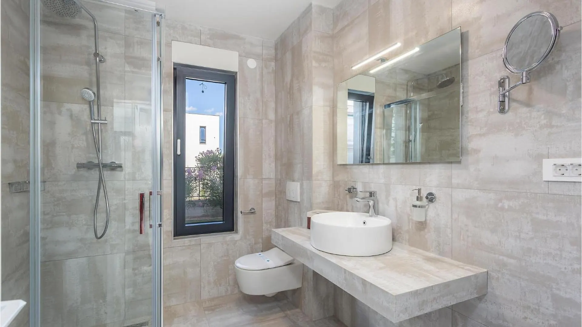 Nice Apartment In Malinska With Kitchen
