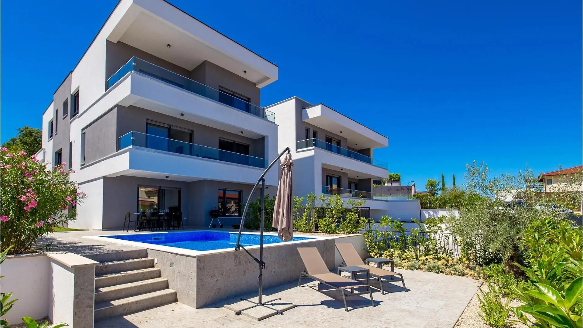 Nice Apartment In Malinska With Kitchen location